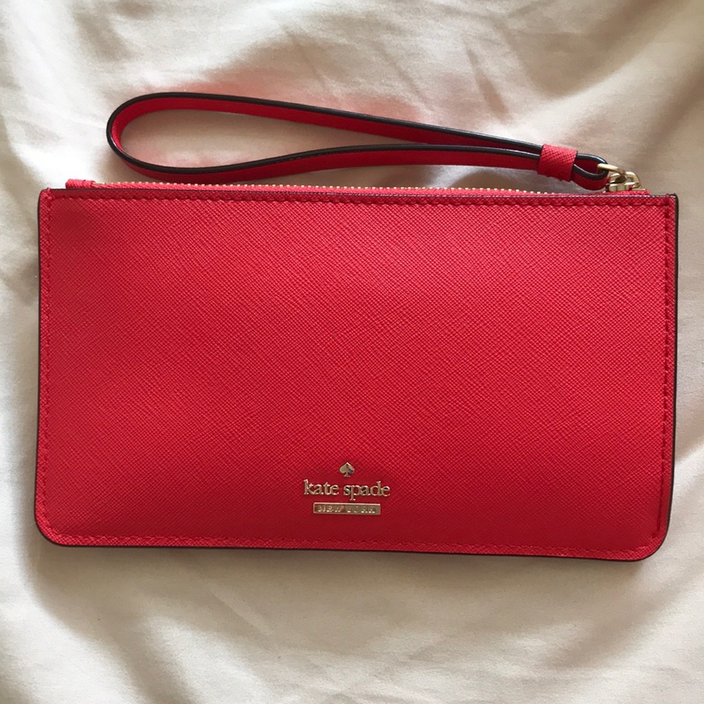 Kate Spade wristlet - New with tag